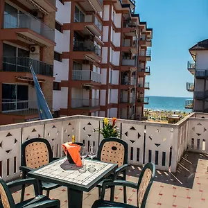 hotel-malibran.hotelslidodijesolo.com/